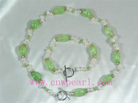 wholesale 6-7mm freshwater pearl&baroque crystal necklace set